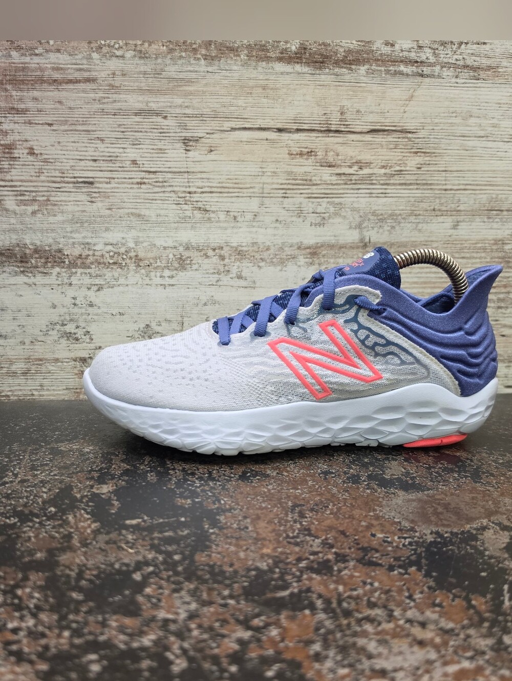 Womens New Balance Fresh Foam Beacon v3 Running Shoes Sz 7 Used WBECNBG3